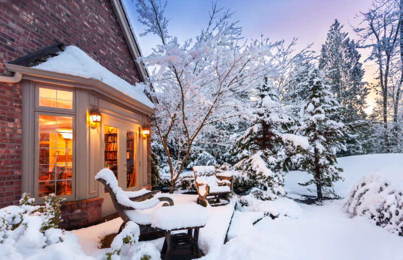 Storing Furniture During Winter - Living Outdoors